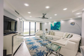 Modern 2BR Condo - Gorgeous Ocean View